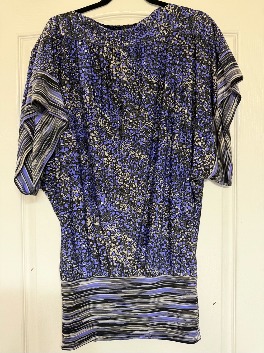BCBGMAXAZRIA XXS Dolman Sleeve Top Purple Black Abstract Print Blouse